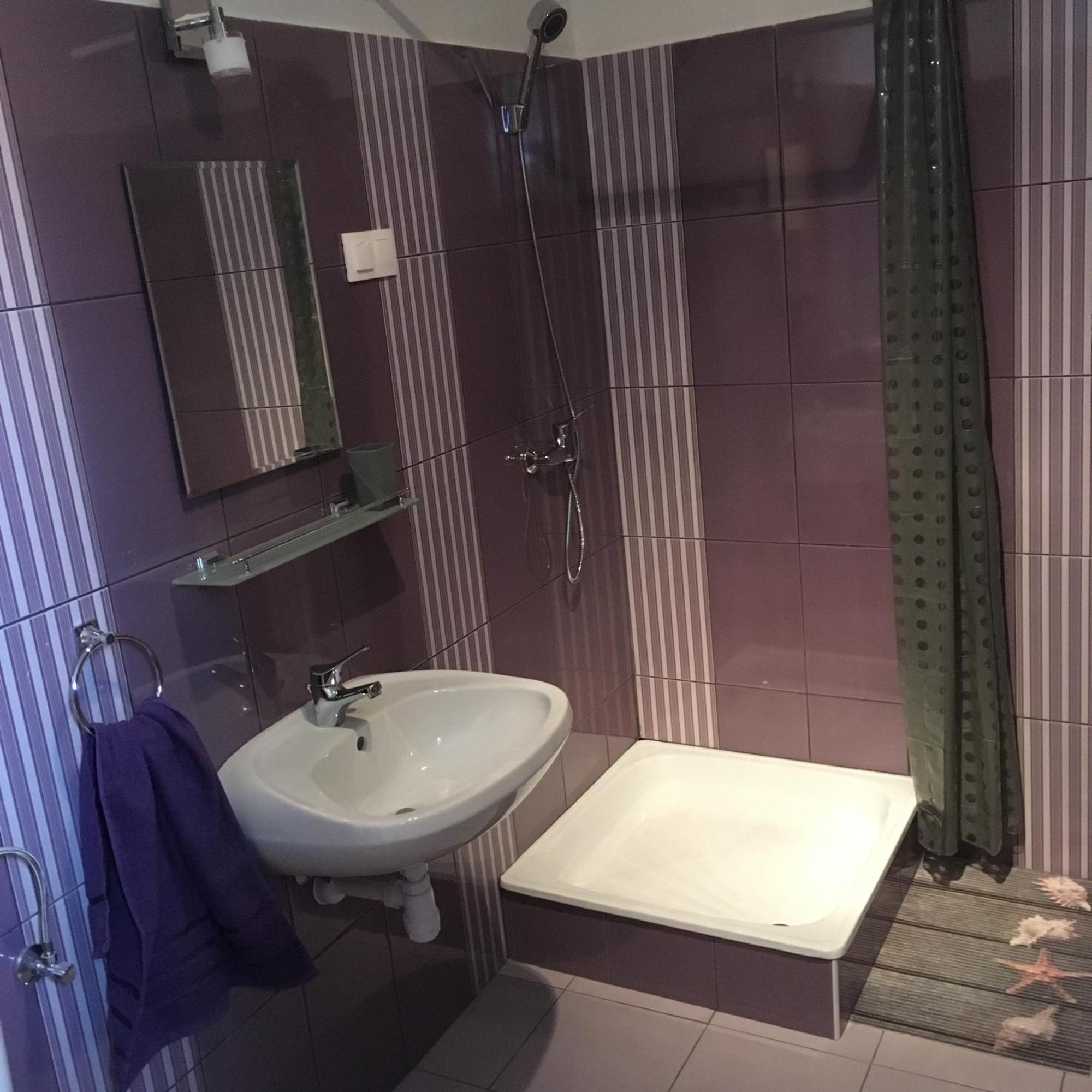 Liliom Vendeghaz Hotel Bakonybél Buitenkant foto
